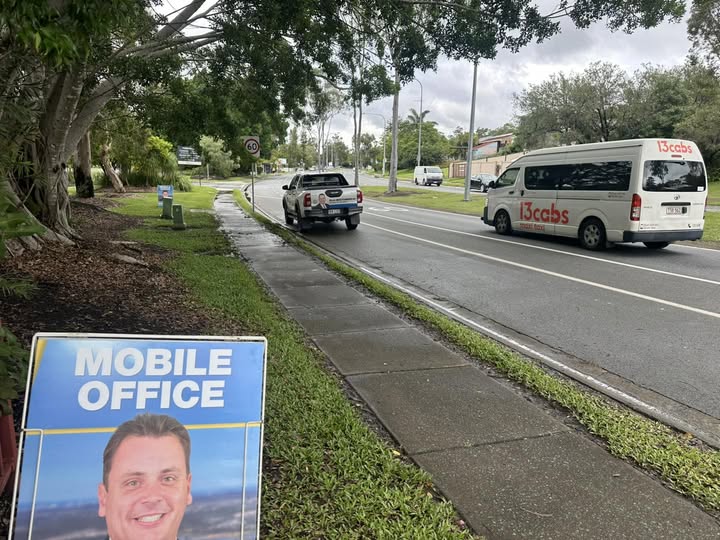 Community Roadside Helensvale 17 May 2025